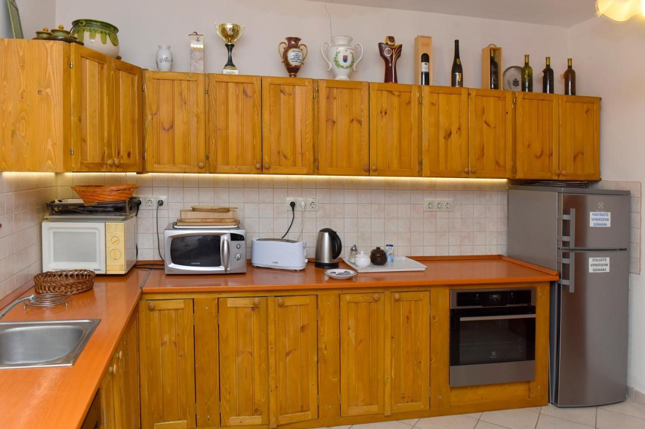 Nyakiglab Villa Szegi Экстерьер фото